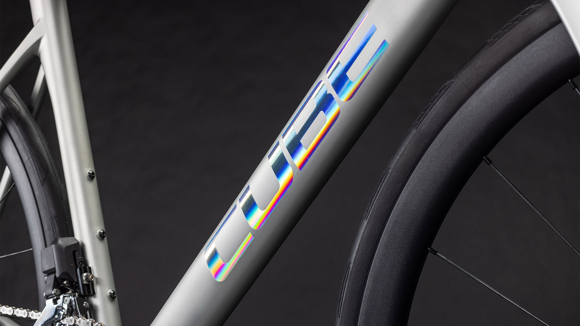 125600_D_04 Cube Attain C:62 SLX sleekgrey´n´prism – Bild 4