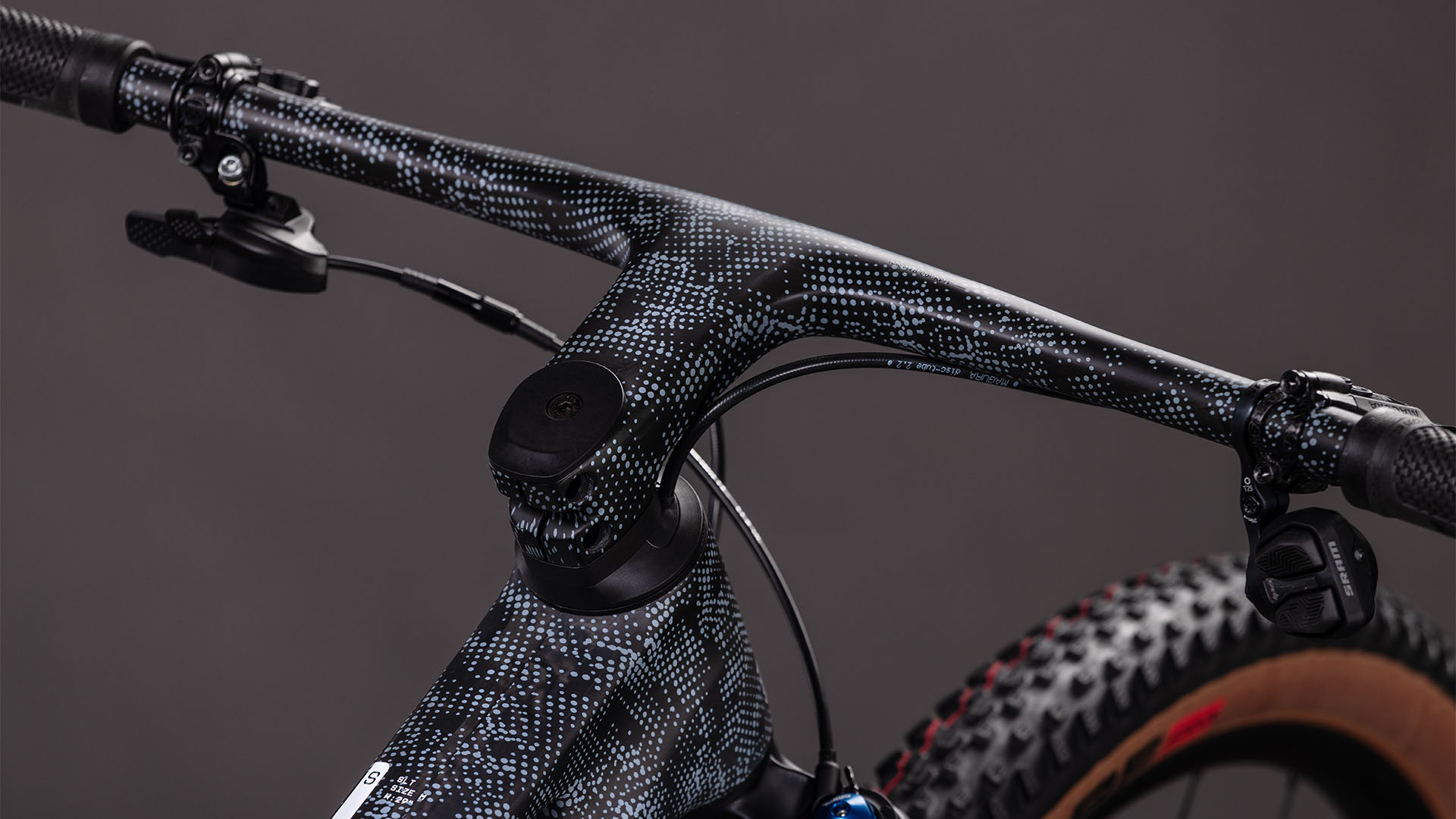 145800_D_02 Cube Phenix C:68X SLT matrixblack´n´white – Bild 2