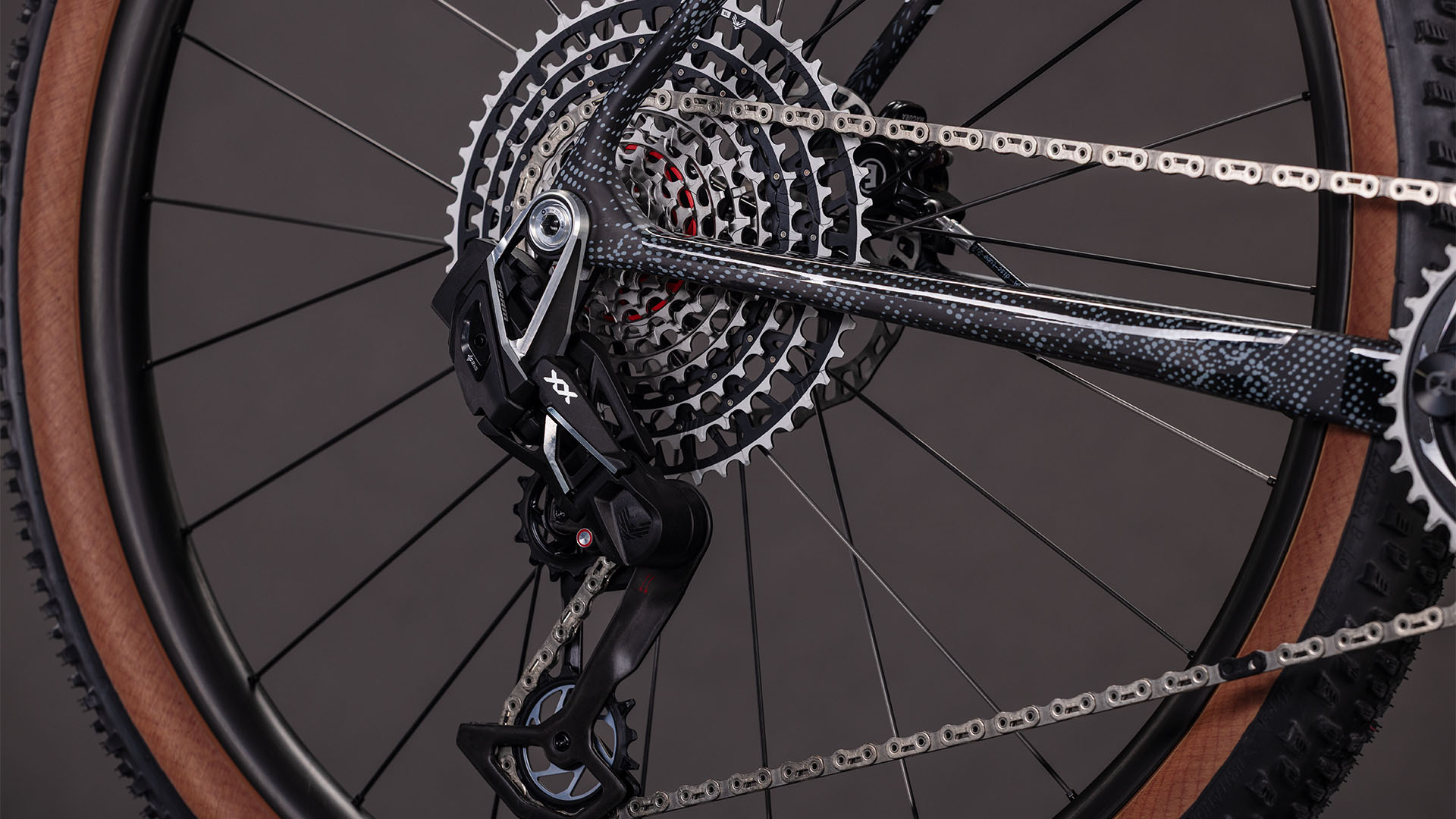 145800_D_06 Cube Phenix C:68X SLT matrixblack´n´white – Bild 5