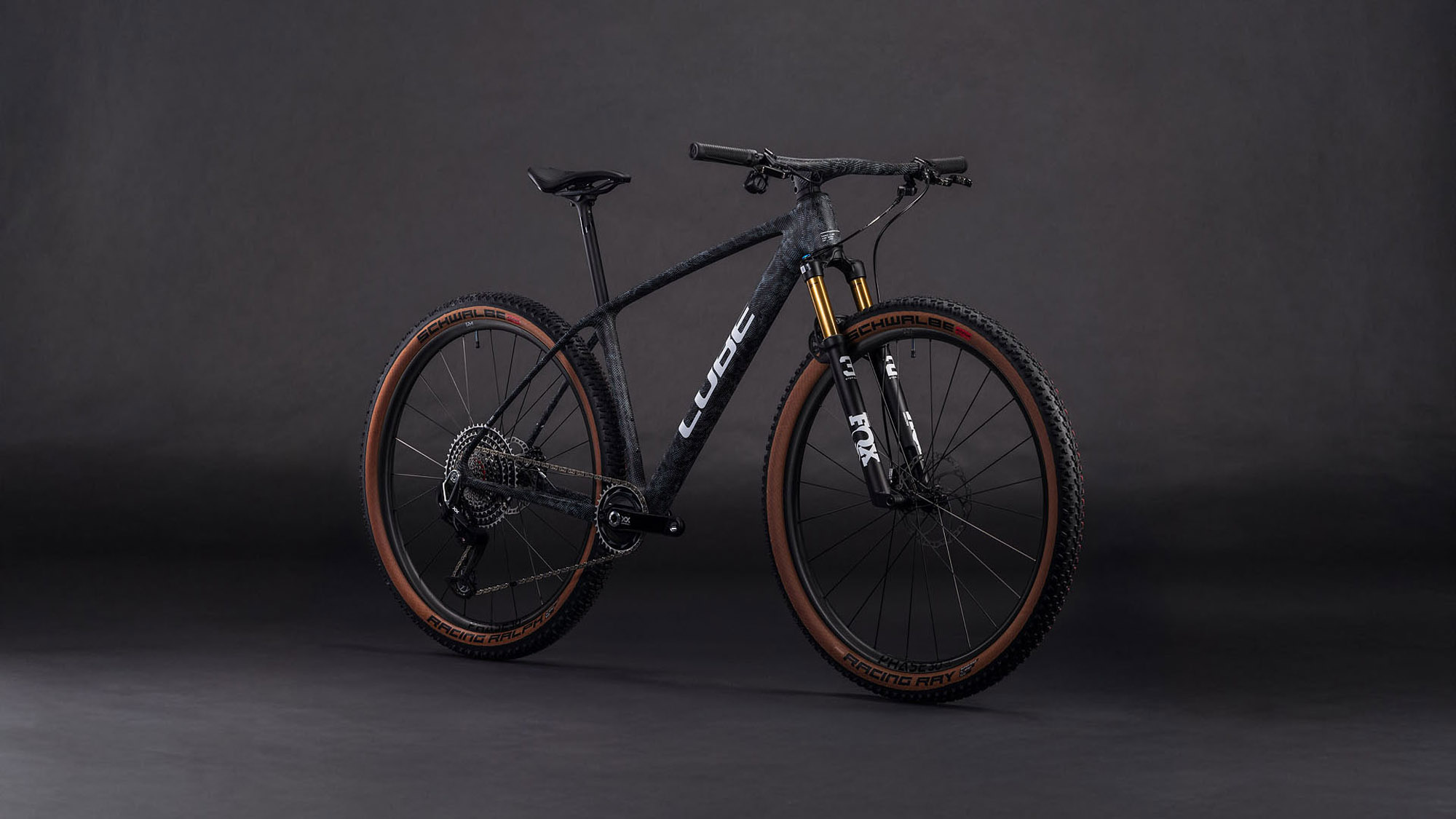 145800_P_00 Cube Phenix C:68X SLT matrixblack´n´white – Bild 7