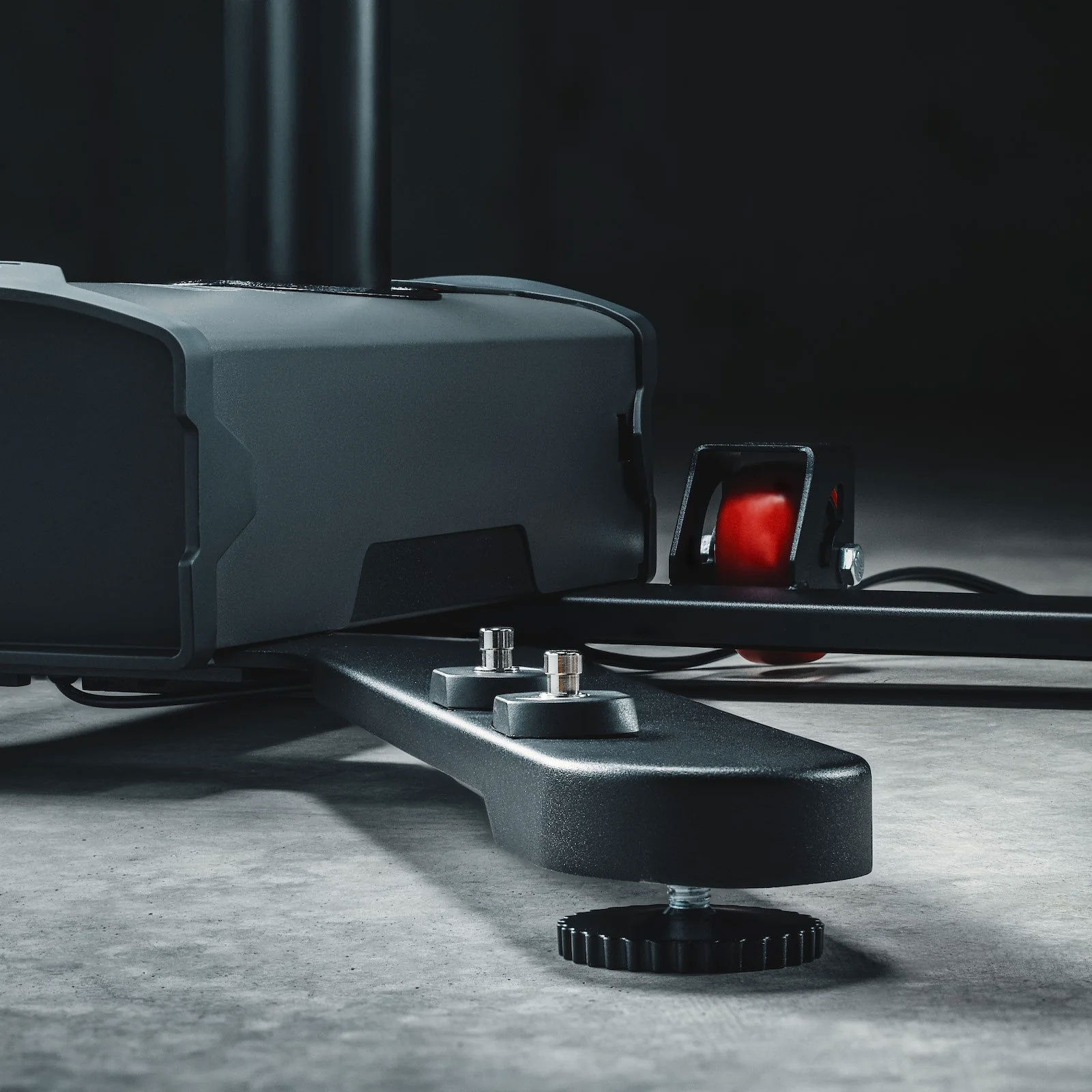 18080-A_-ProELiftStudio-010-Edit_7_2048x2048 Feedback Sports Pro E Lift Reparaturständer – Bild 2