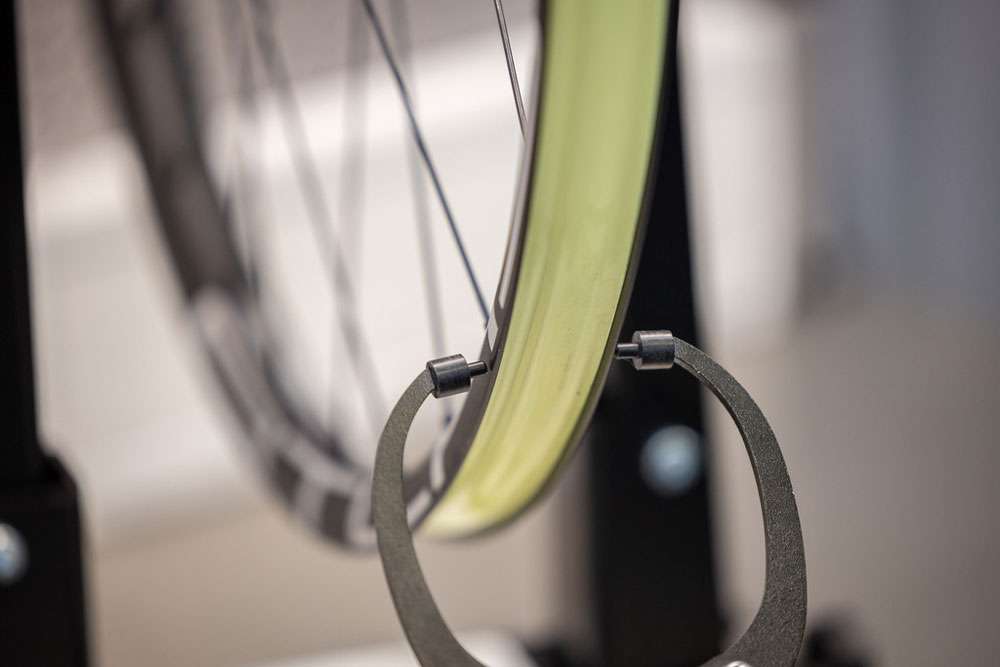 Unior-Tools-Profi-Zentrierstander-1689_d_800x800@2x Unior Tools Profi Zentrierständer 1689 – Bild 5