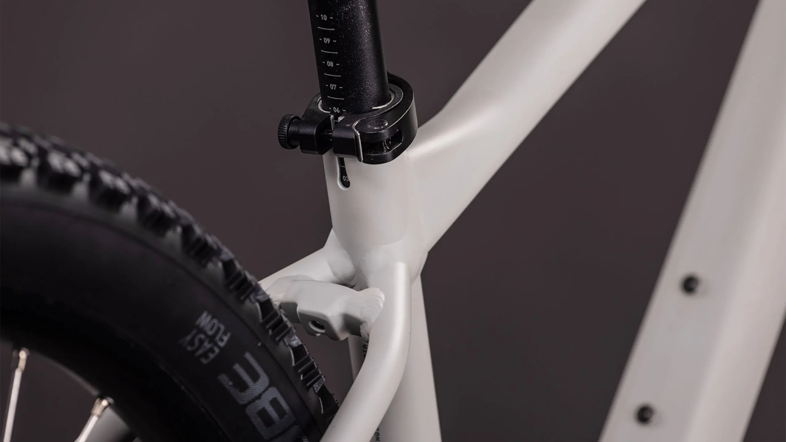 189f9cb6be7458b2a358dab1a061fd1b0a5fd4b9_5caeba04521a79df Cube Pro (2026) | greige´n´titan – Bild 5