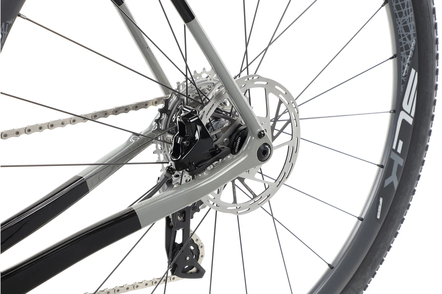 24652725f8383a22f9f9574ae5bf5f2a86f30342_2024_Haro_Buzzard_Carbon_1_Black_Grey_Detail_4 Haro Bikes Buzzard Carbon 1 – Bild 7