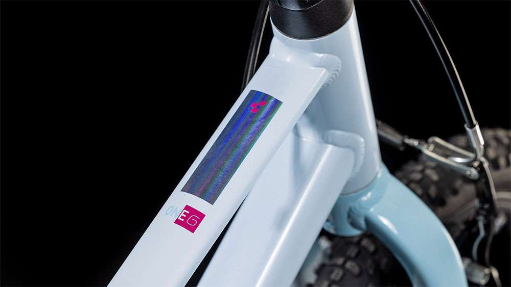 Cube-Numove-160-850320-2_800x800@2x Cube Numove 160 flashwhite´n´pink – Bild 2