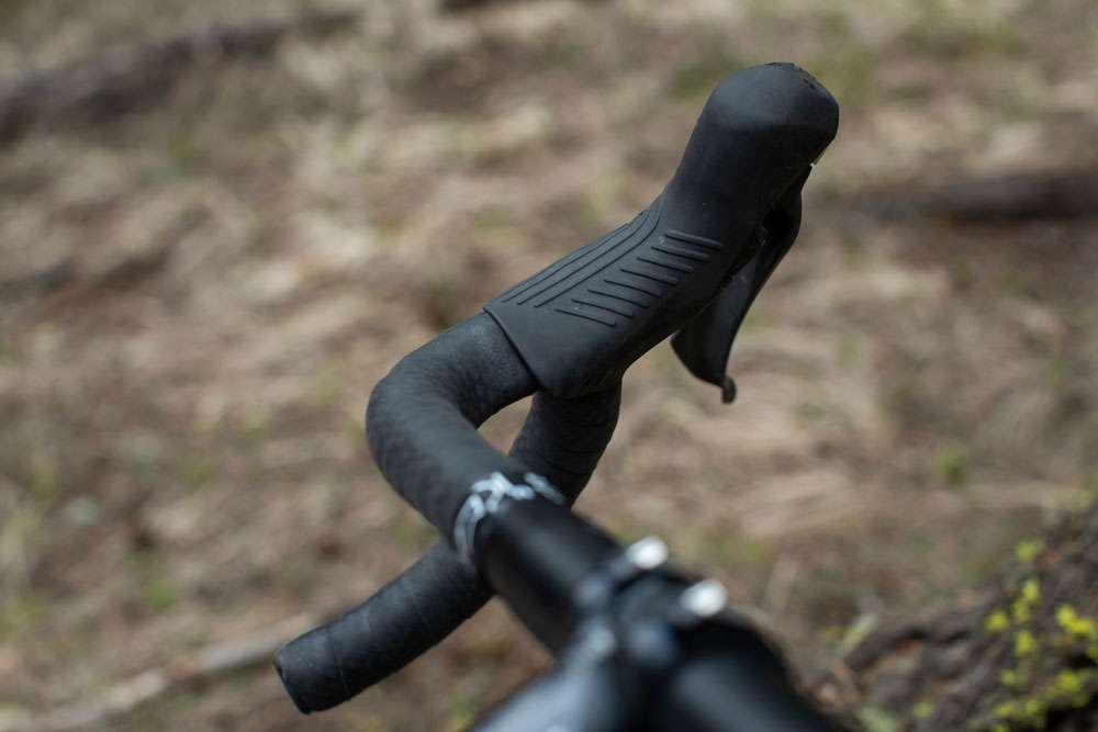 GRX_mtjhX44QHm9vMB_800x800@2x Shimano GRX ST-RX400 2x10-fach STI-Einheit-Set – Bild 7